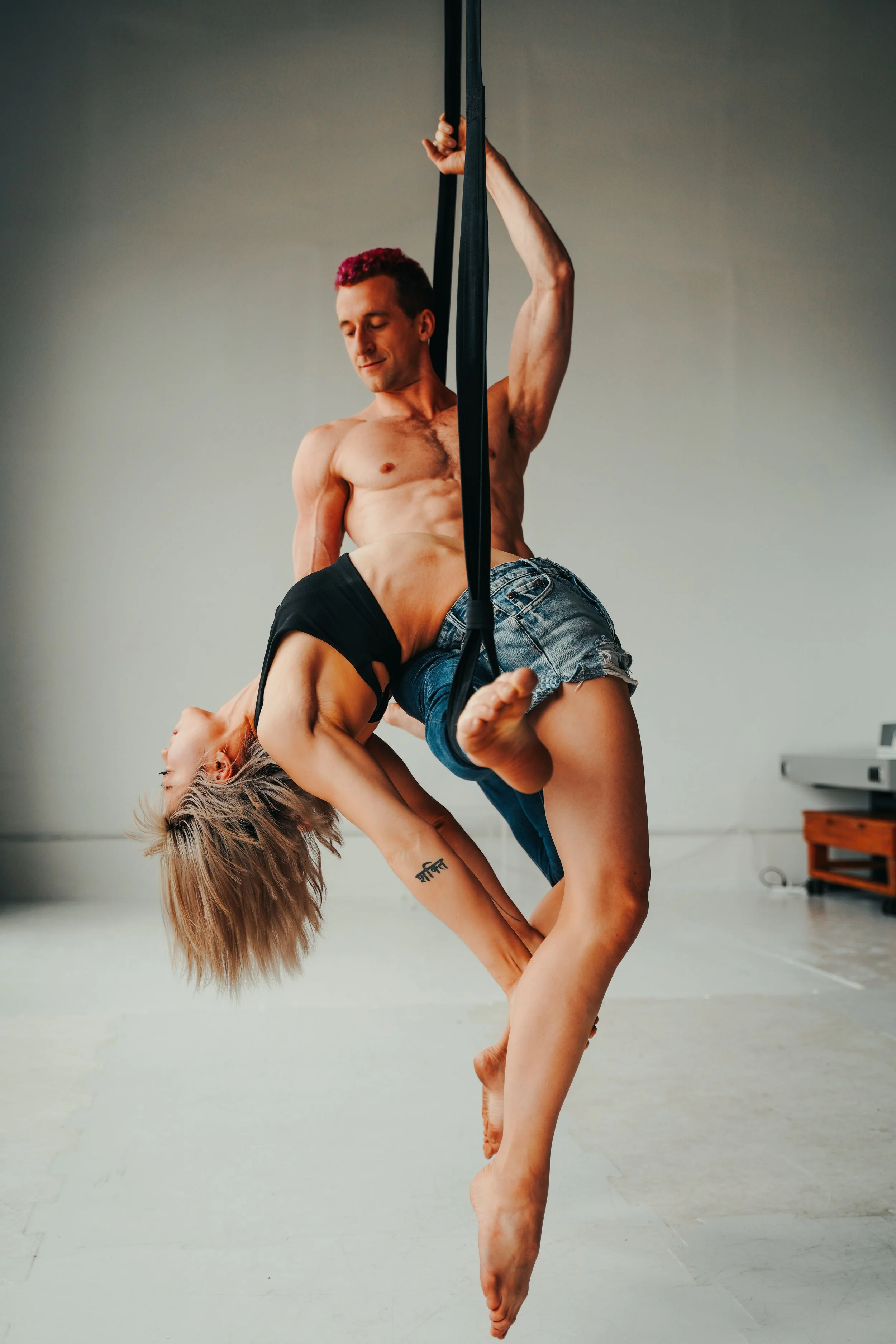 Aaron Koz Circus Straps Workshop