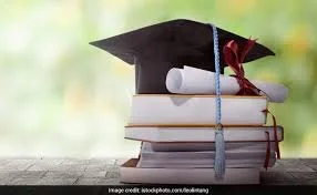 2018 SCHOLARSHIP APPLICATION PERIOD NOW OPEN