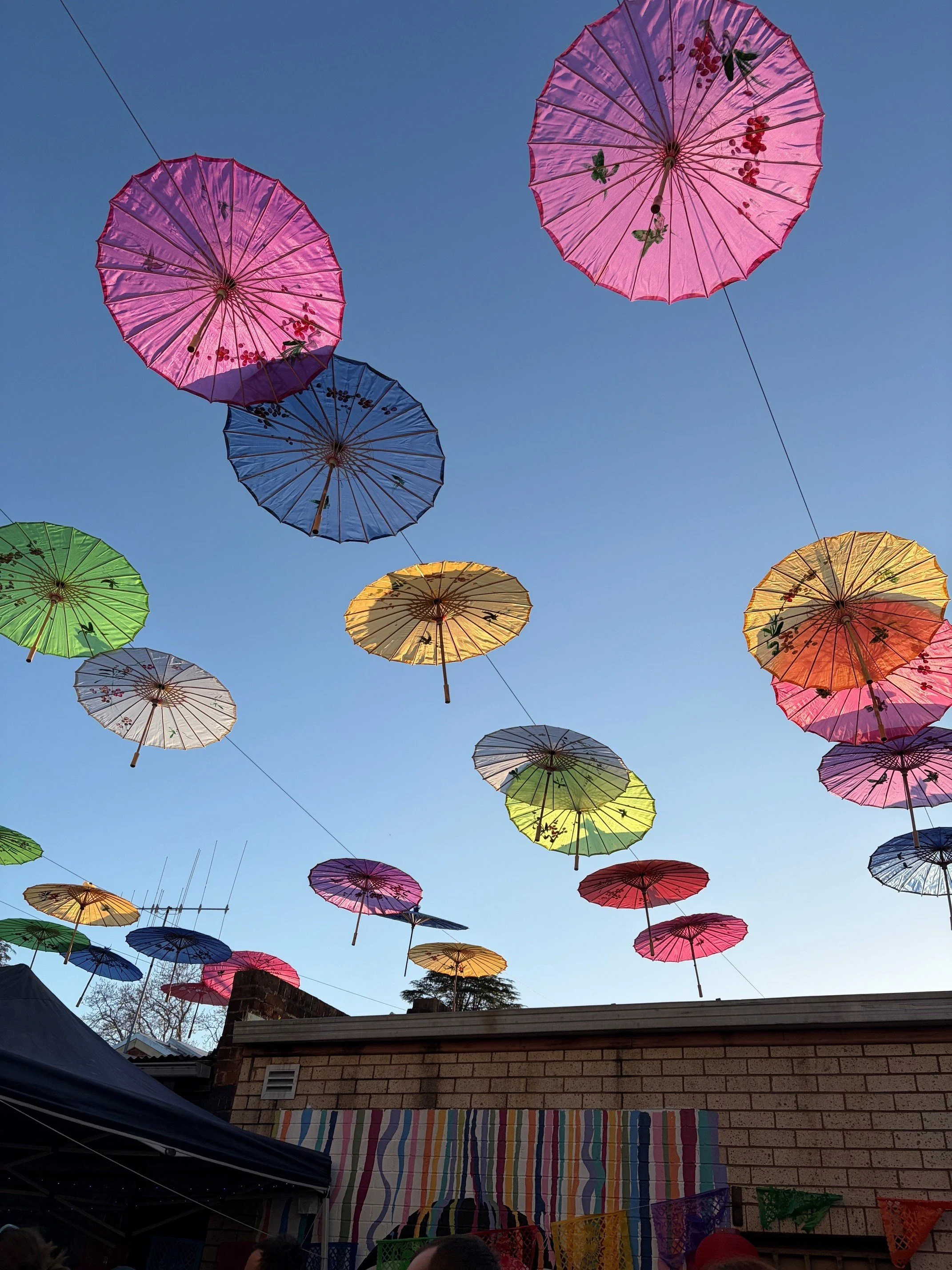 Record crowd packs out Fong Lees Lane