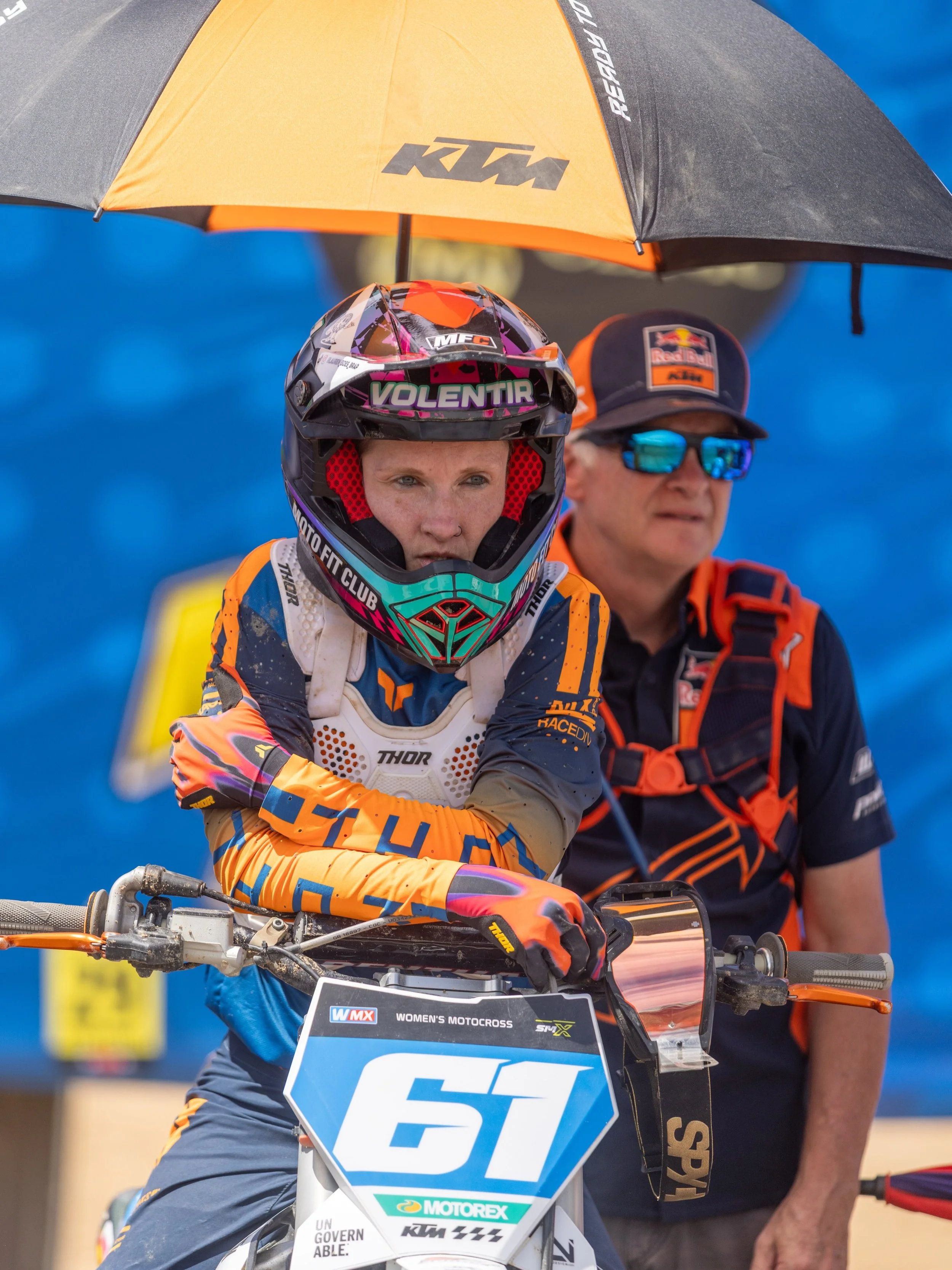 The whole @motofitclub race team had ourselves a freakin weekend!! What an epic first round of @racewmx @hangtownmotocross 

It&rsquo;s been 14 years since my last pro national and it took me a while to get back into the groove of things. On Saturday