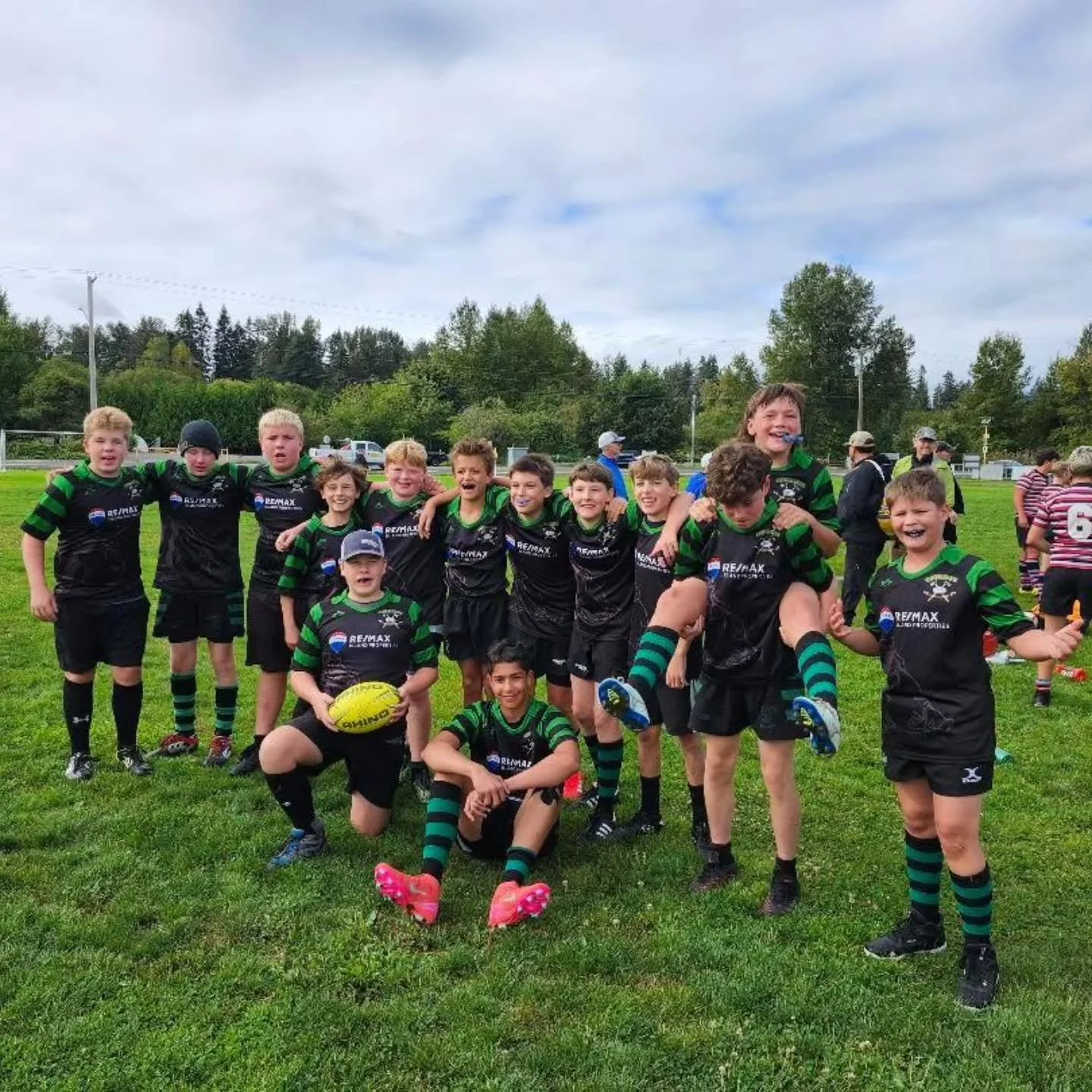 Rugby is back!! Great photo of our U14 Boys in Courtenay today!
📷: @jeremystephen139
