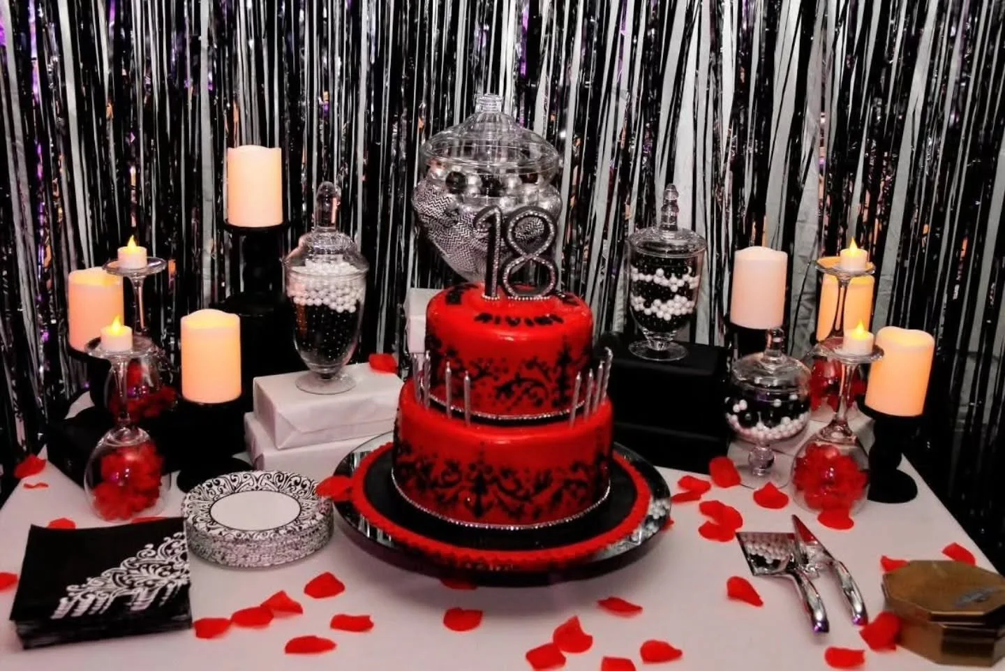 π Bold. Elegant. Unforgettable. π€β€οΈ
A stunning black, red, and white celebration for a fabulous 18th birthday! From floating rose candles to luxe candy jars and that show-stopping cake — every detail was planned to perfection.
β¨ Event Stylin