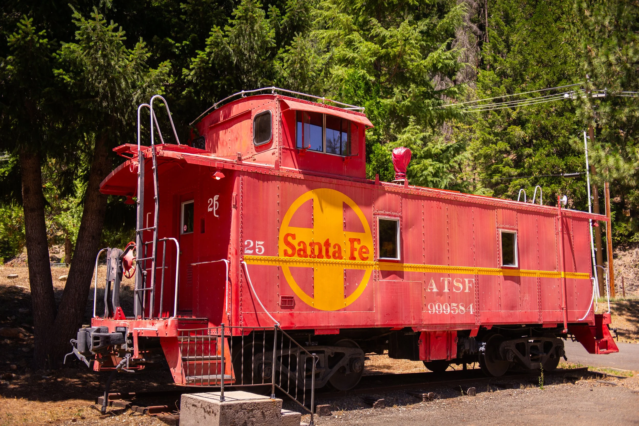JRR_Caboose 25_1.jpg