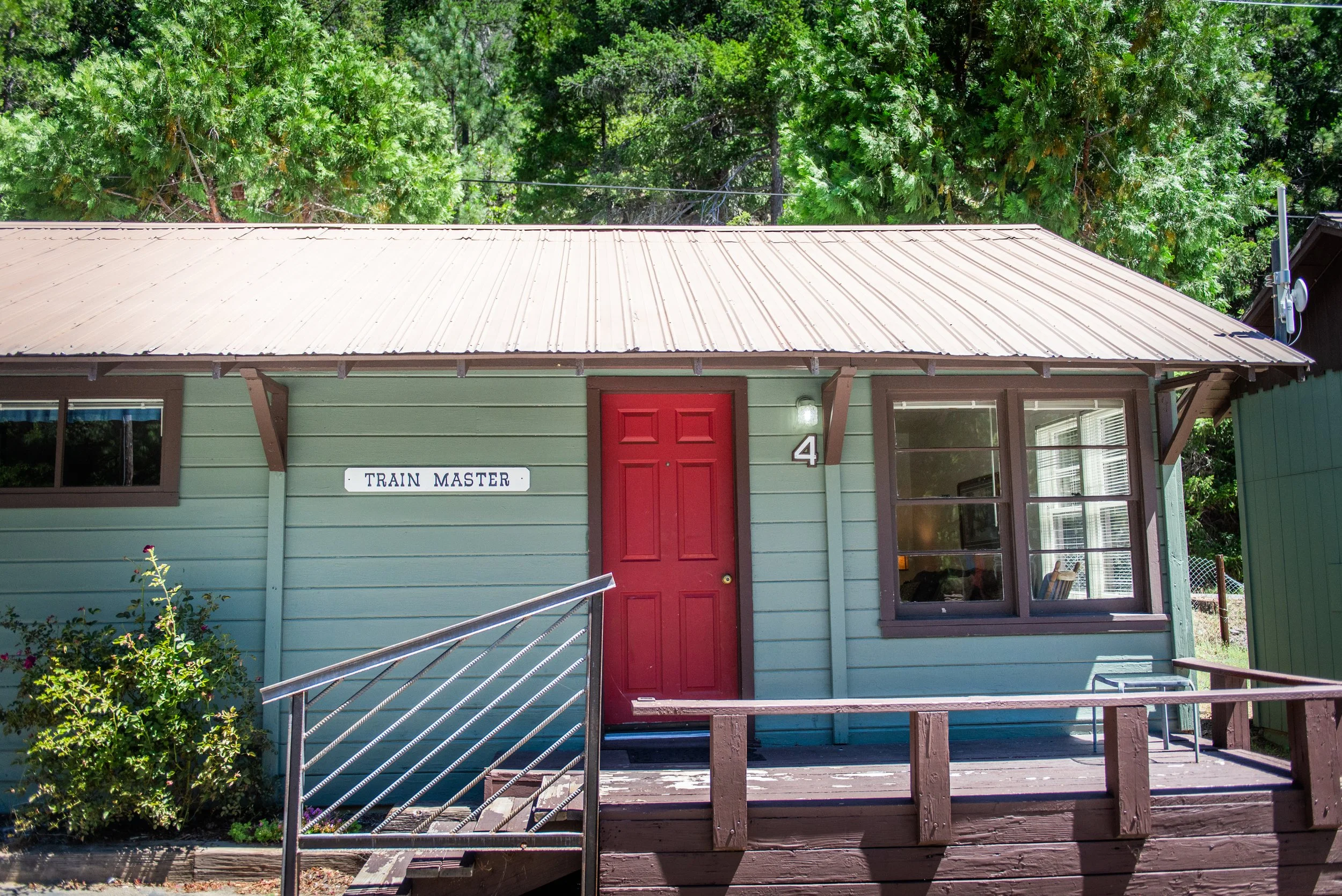 JRR_Cabin 4.jpg