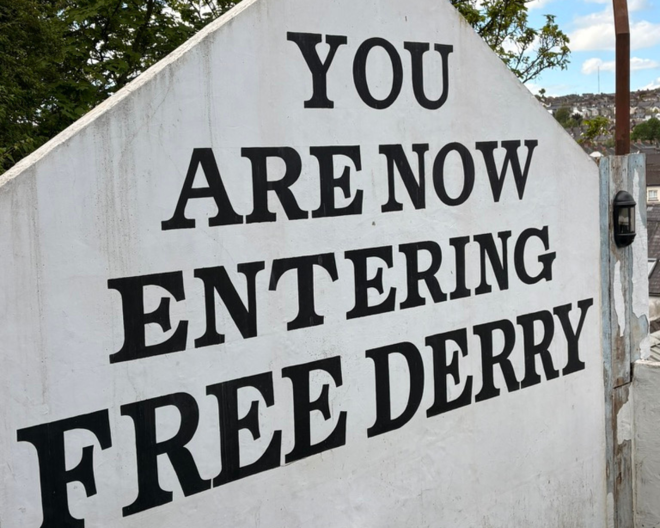 Free Derry_sign.png