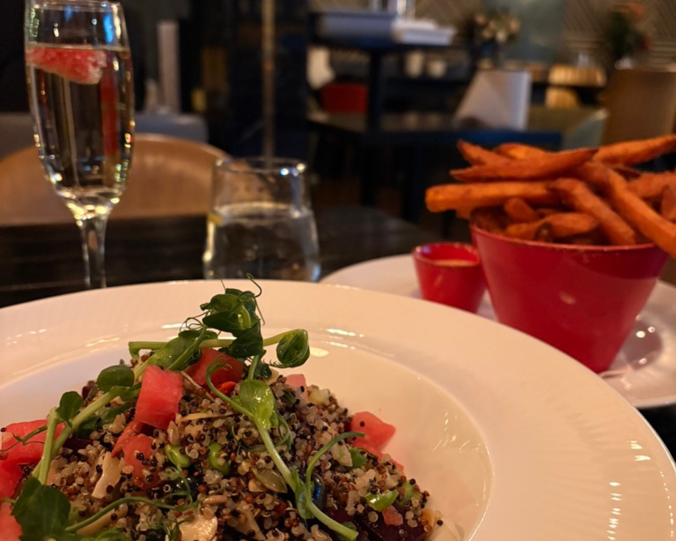 Iveagh Garden hotel_dinner.png