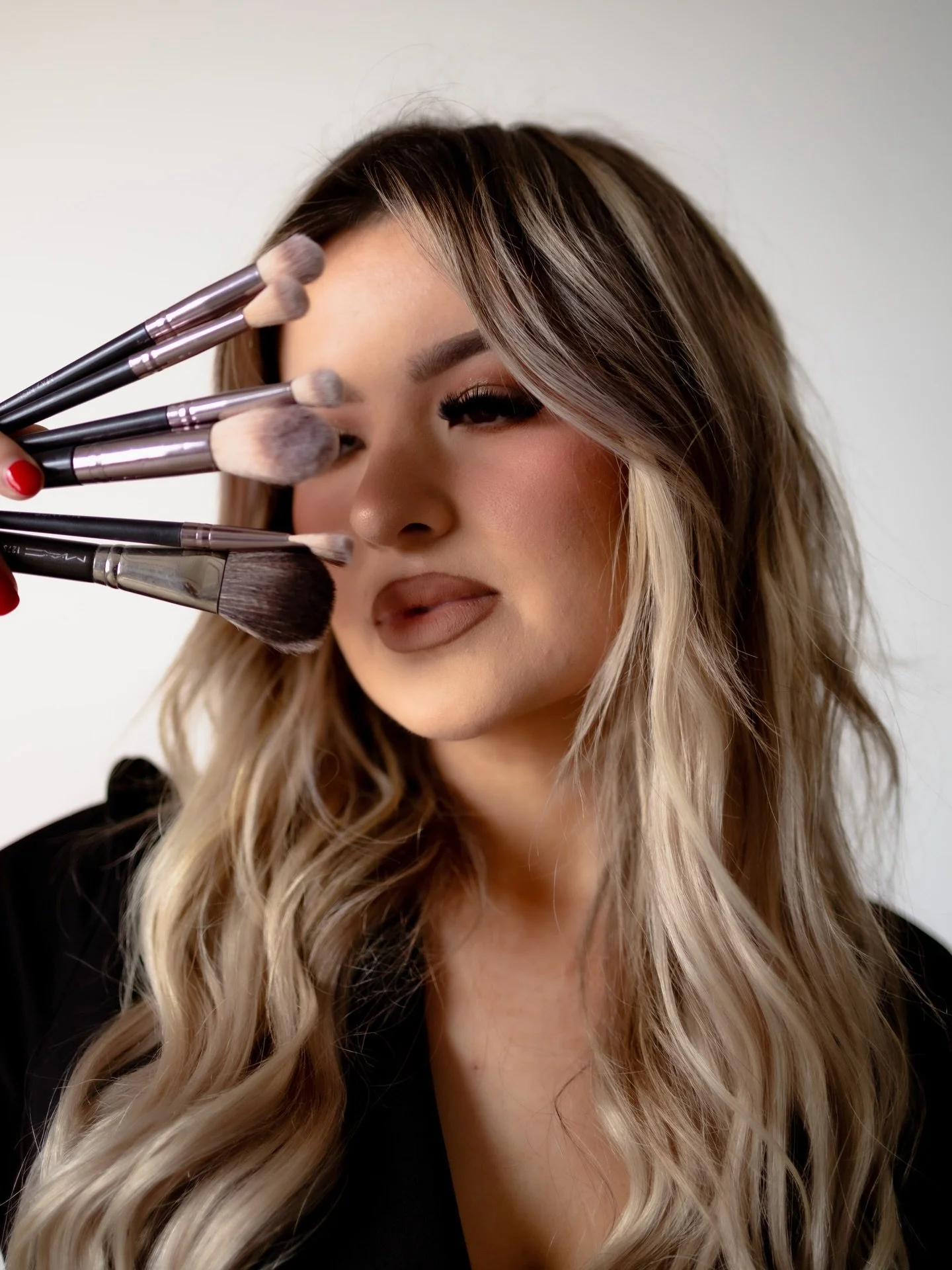 When a brand photoshoot is done with intention, the results don&rsquo;t just look good, they perform.
Swipe to the end to see the real metrics my client saw after posting these pictures! 
A well thought out brand photoshoot is an investment in your b