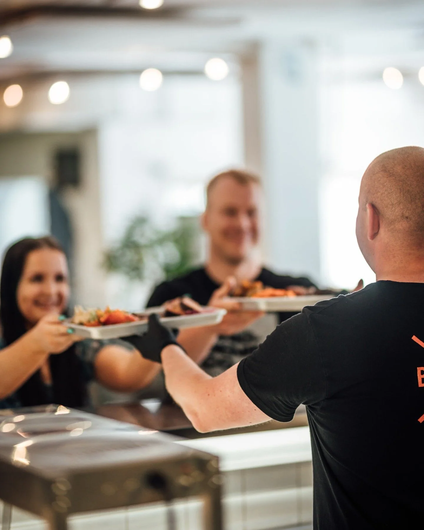 Tammikuu alkaa olla paketissa, ja seh&auml;n tarkoittaa, ett&auml; Miller&rsquo;sin jengi palaa taas vuosittaiselta sapatilta savustimen &auml;&auml;reen! 🔥🥩

Korkkaamme vuoden 2026 perjantaina 30.1. ja olemme pe&ndash;la auki klo 11&ndash;21. 

T&