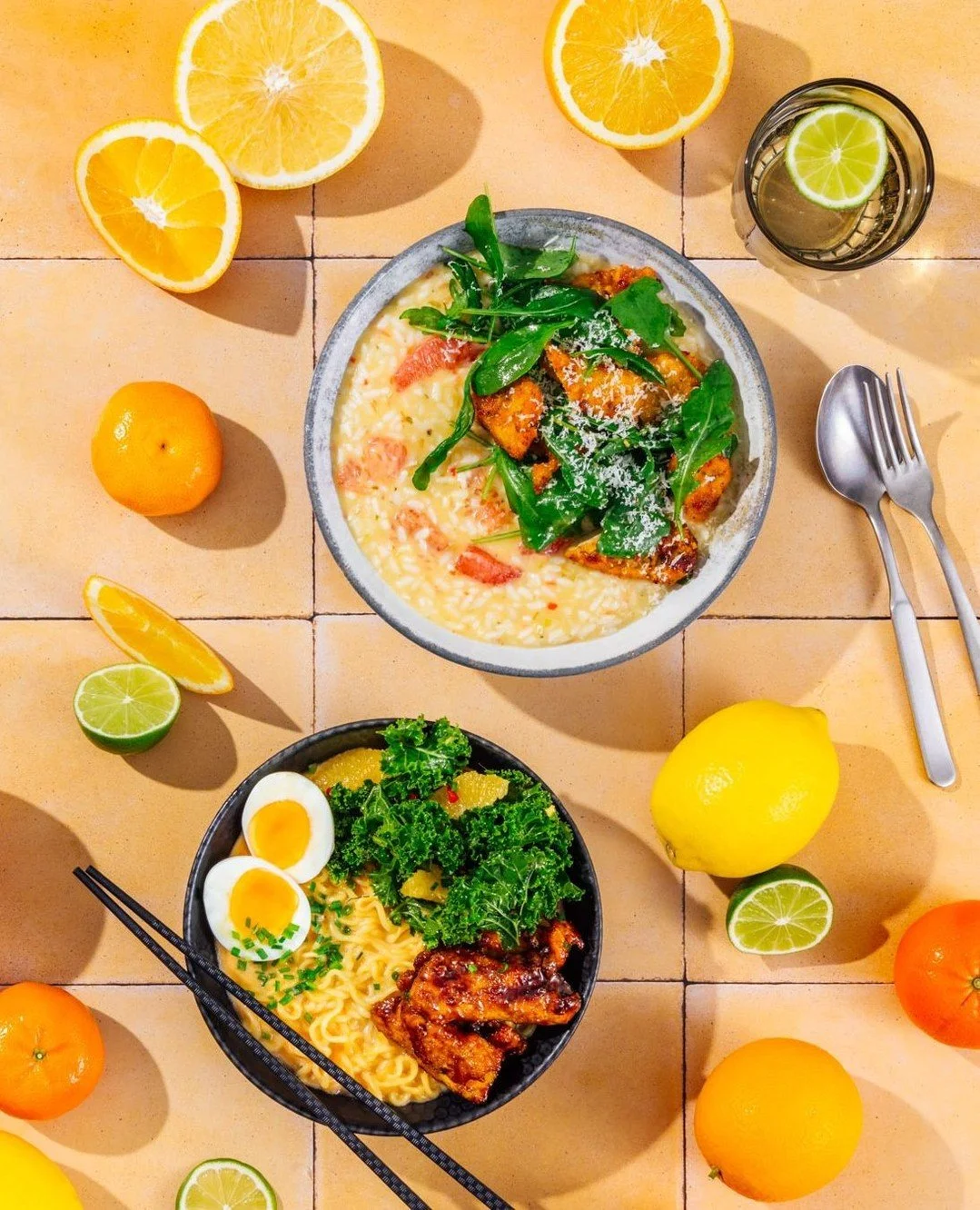 Kaupallinen yhteisty&ouml;: @herrasnellman 🧑&zwj;🍳 Maukas ja mausteinen nuudeliannos saa uuden twistin: t&auml;ss&auml; tulevat tuunatut ramen-nuudelit! Sesongin appelsiinilla maustettu ja lehtikaalilla rikastetun nuudeliannoksen viimeistelee Maati