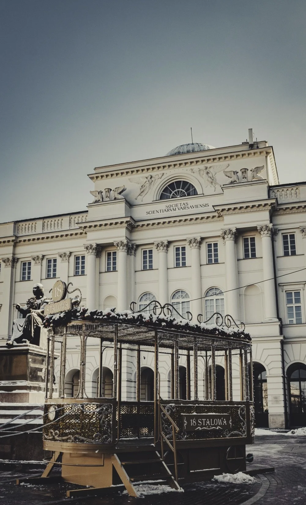 Staszic Palace & Nicolaus Copernicus Monument