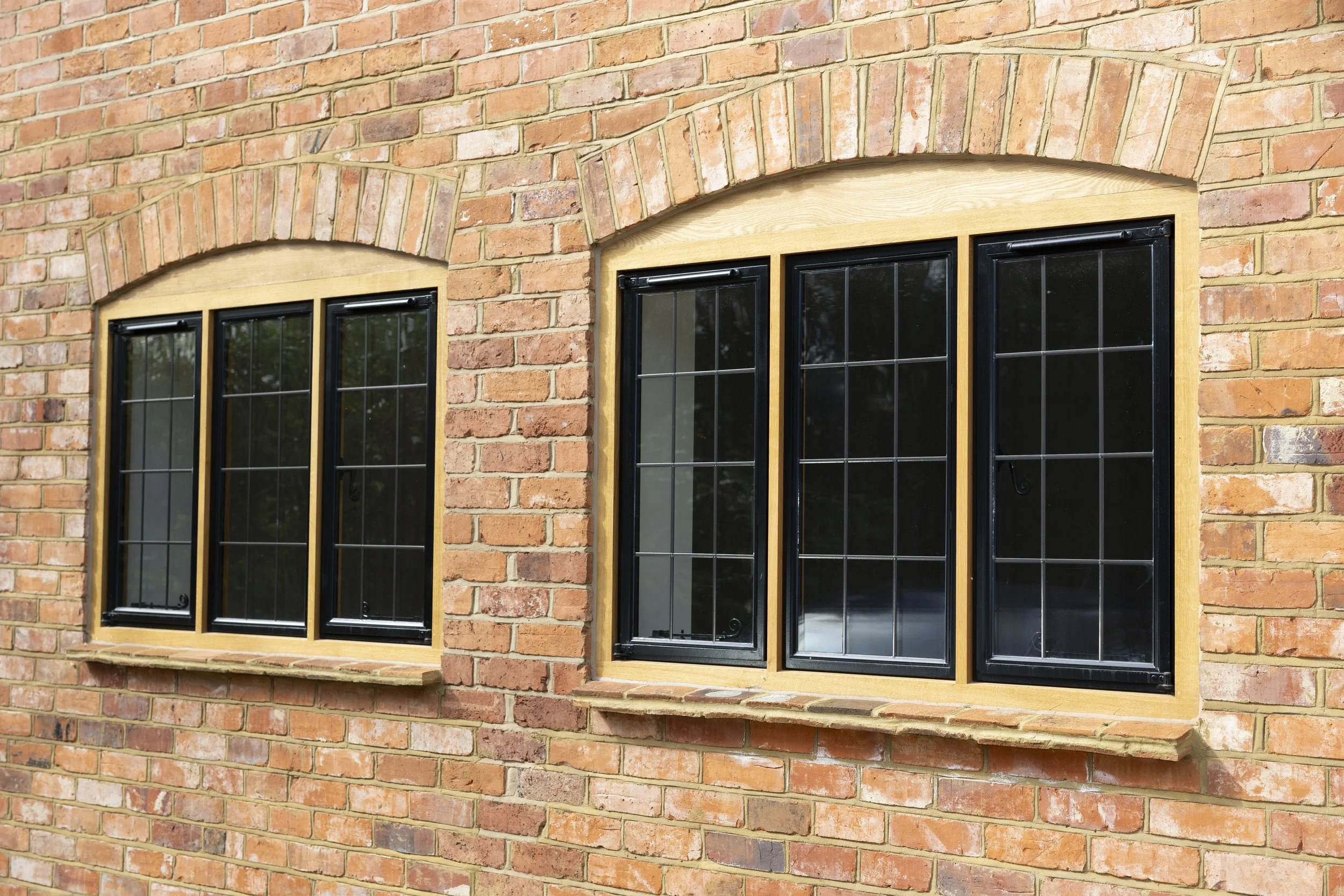 Outside - 2 Windows (8193).jpg