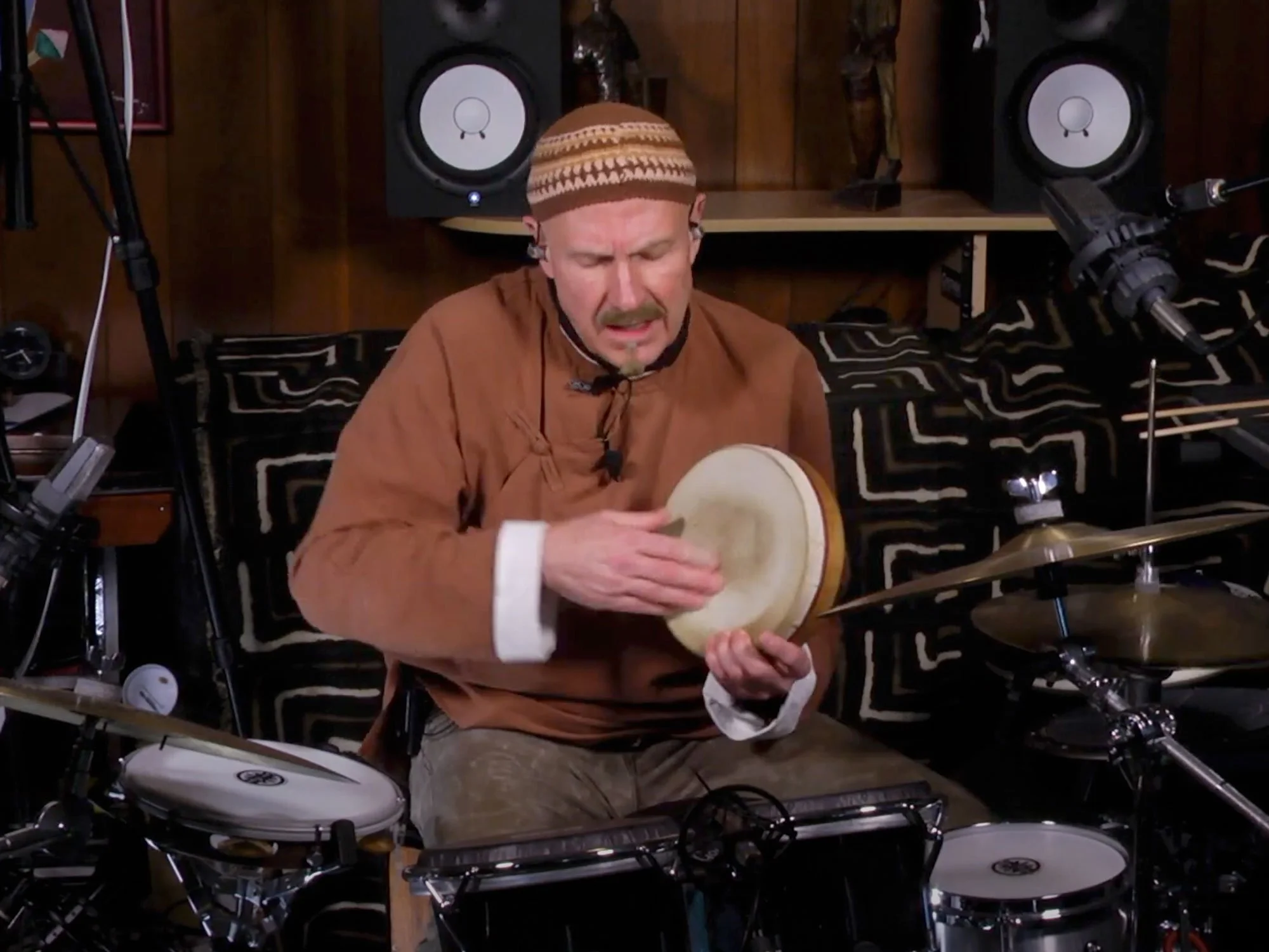 Tom Teasley Performing