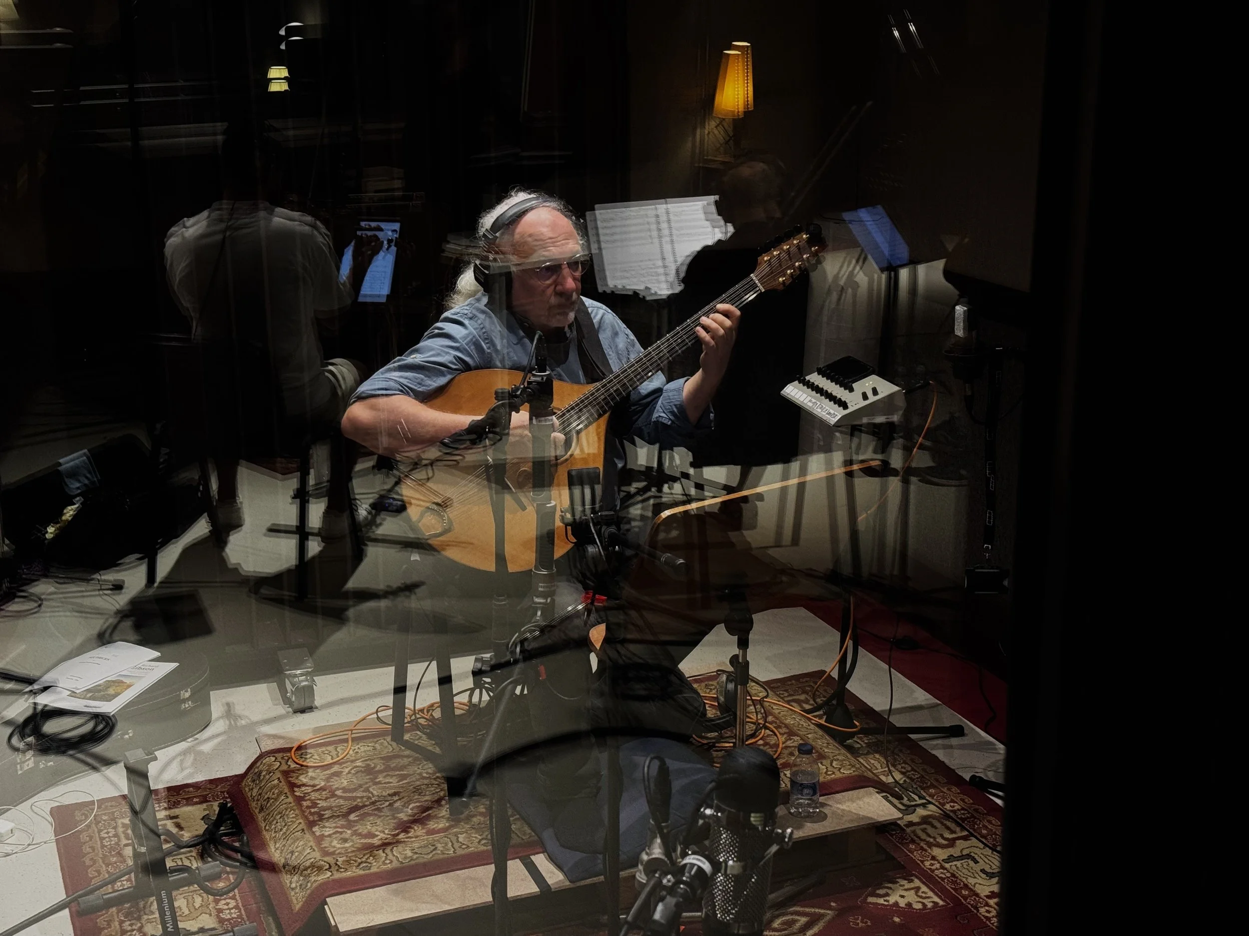Recording Richard Gibson's Fantasia for Baritone Cittern and String Quartet, Arda Recorders, Porto, October 2025.