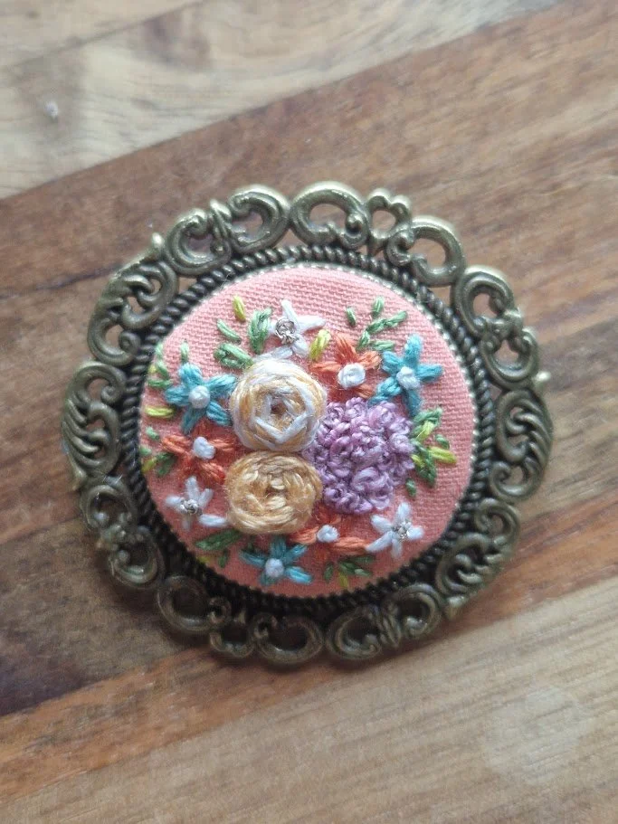 Vintage-Style Floral Embroidered Bronze Brooch
