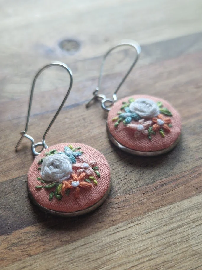Hand-Embroidered Peach & White Rose Earrings