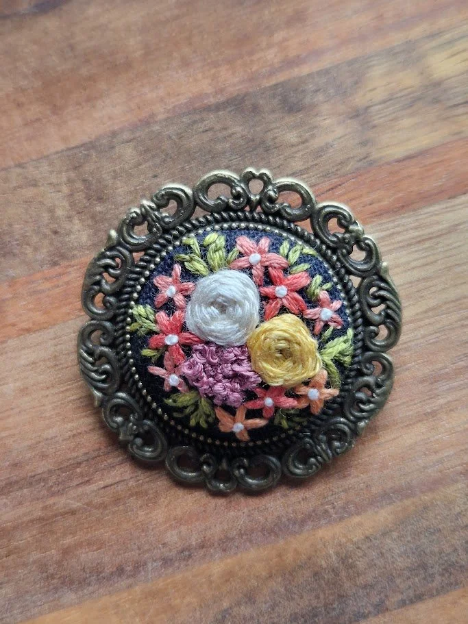 Vintage Elegance Hand-Embroidered Floral Brooch