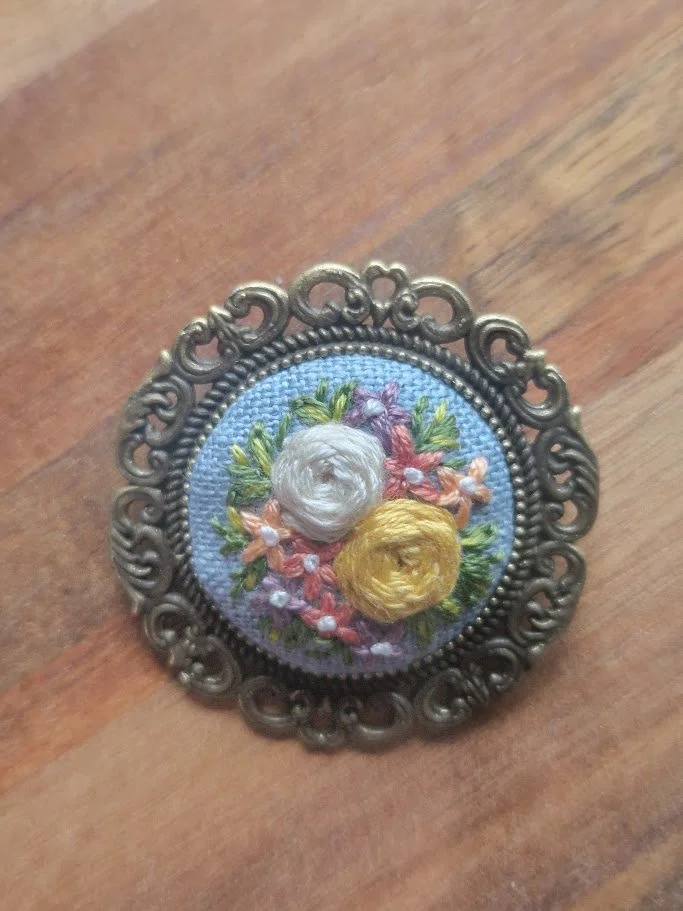 Hand-Embroidered Floral Brooch in Vintage Bronze