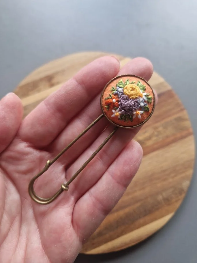 Embroidered Floral Bronze Scarf Pin