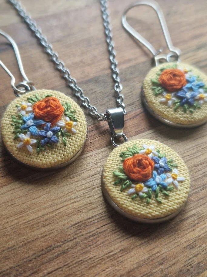 Embroidered Floral Pendant and Earring Set