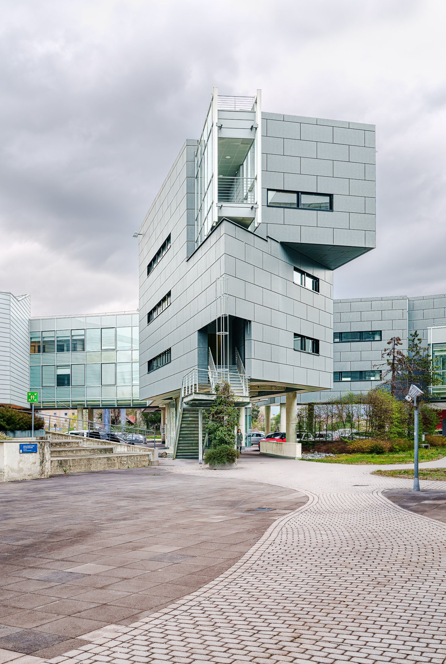 Hypo Alpe-Adria Center, Klagenfurt, Austria - Morphosis