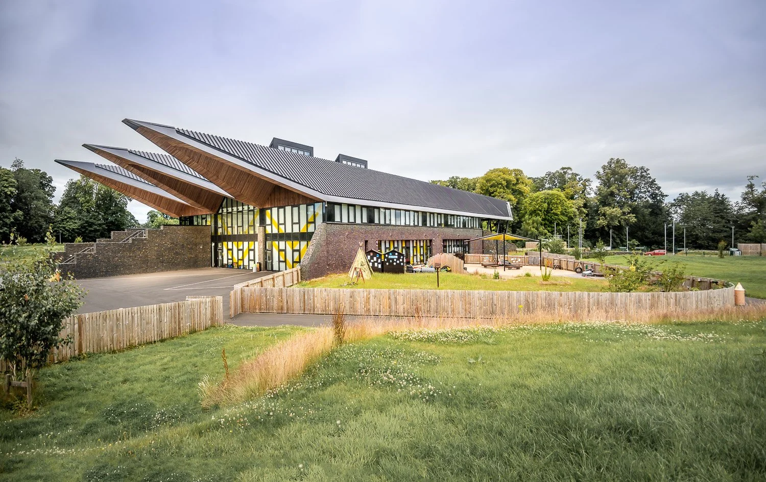 Broomlands Primary School, Kelso, Scotland - Stallan-Brand