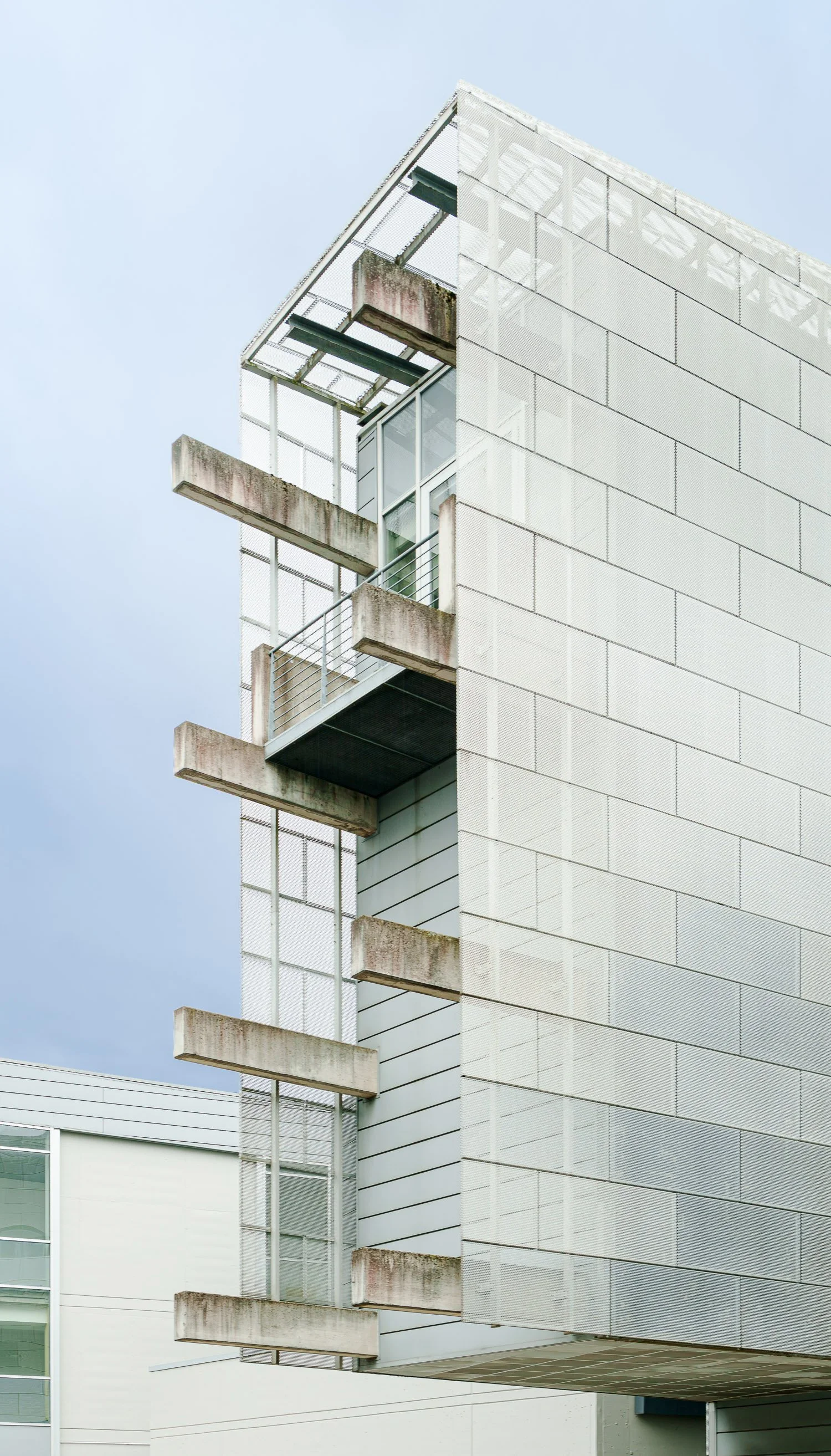 Hypo Alpe-Adria Center, Klagenfurt, Austria - Morphosis