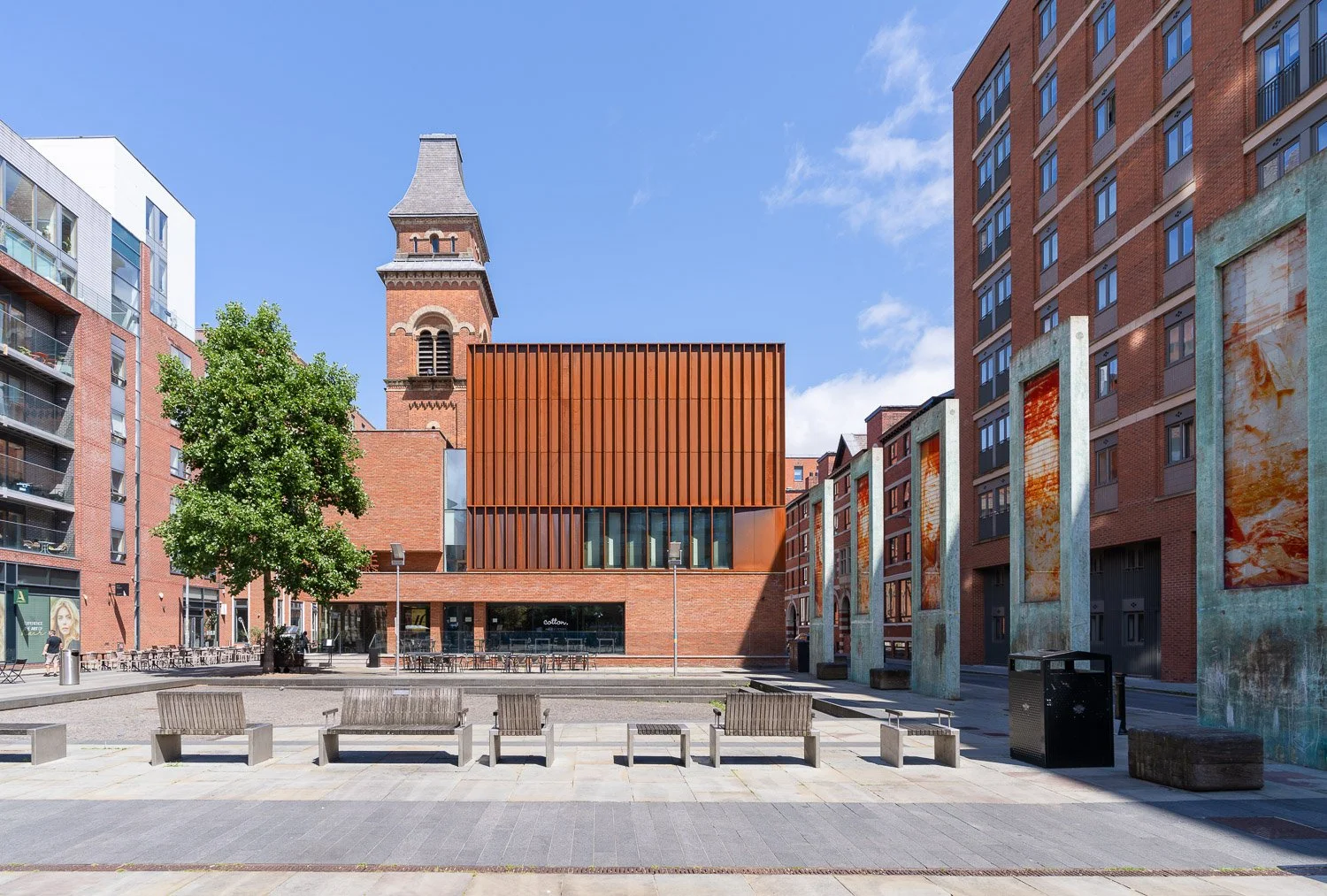 Hallé St Peters church extension, Manchester, England - Stephenson Studio


