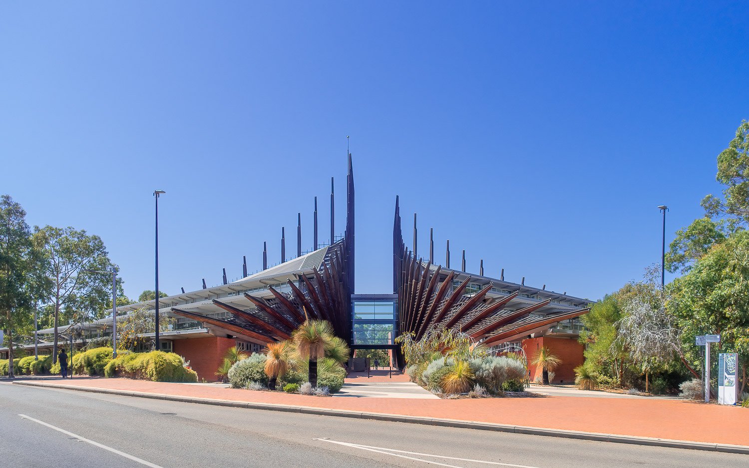 Chancellery for Edith Cowan University, Joondalup, Australia - Francis-Jones Morehen Thorp with Hassell