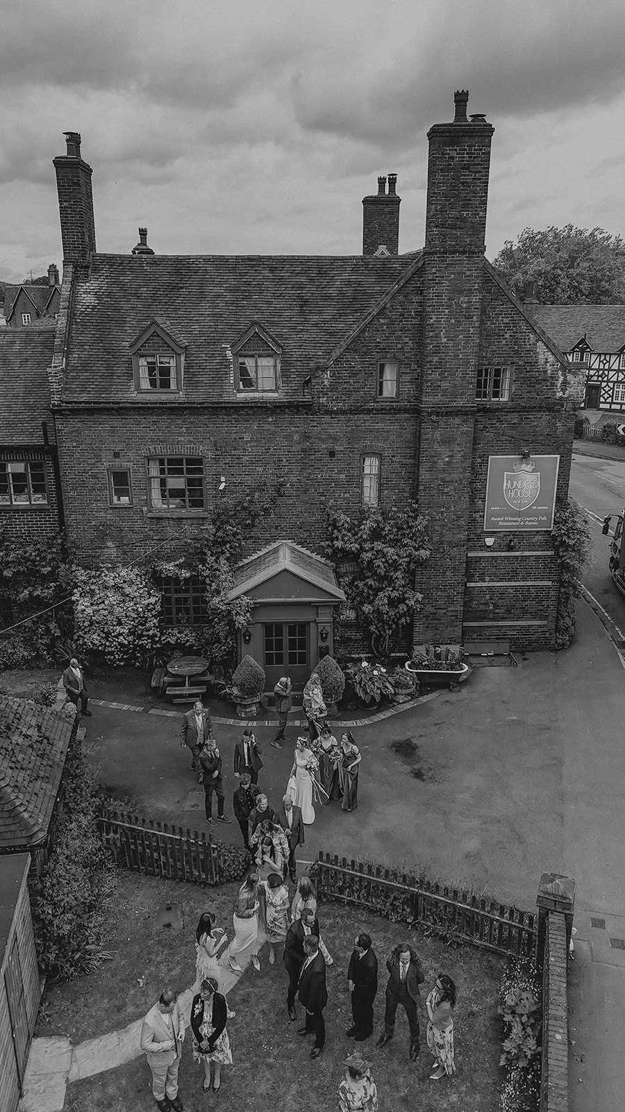 Hannah & Chris-220_websize.jpg