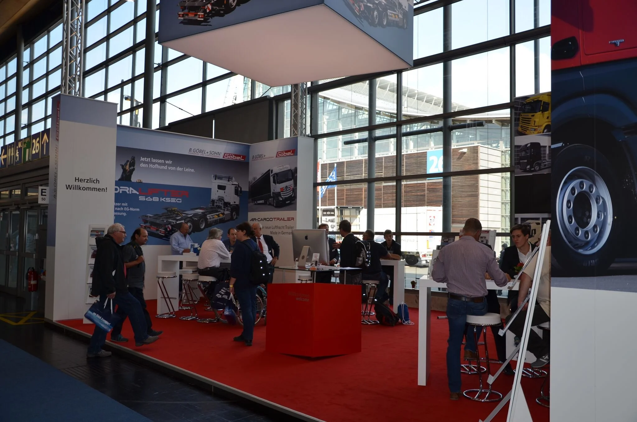 iaa_2016_messe_stand.jpg