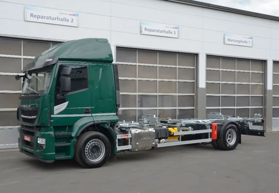 Iveco - Mechaniklifter 565 D mit Drehadapter