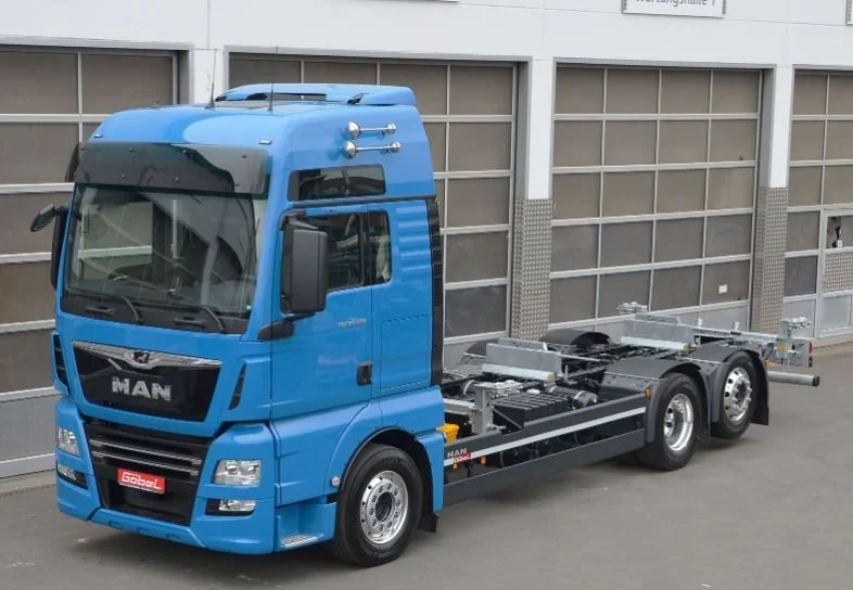 MAN - Mechaniklifter 565 LiT verzinkt mit Tiefkupplung 
