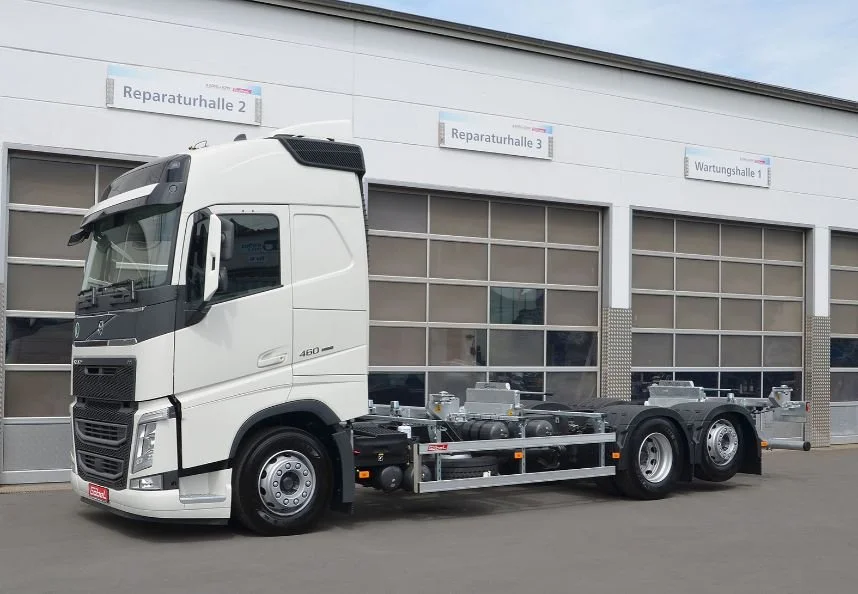 Volvo - Mechaniklifter 565 DT mit Drehadapter und Tiefkupplung