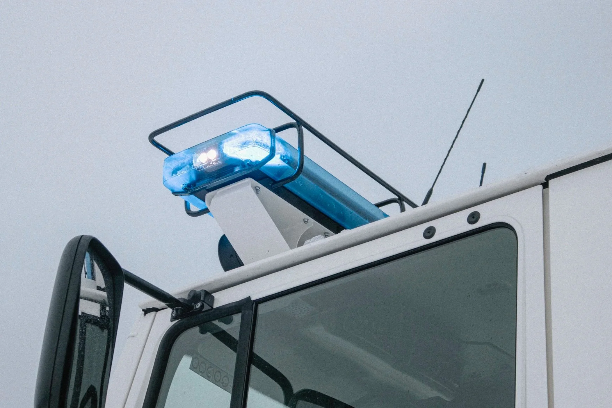 Mercedes Benz Zetros Einsatzfahrzeug Katastrophenschutz Niedersachen aufgebaut von Göbel Fahrzeugbau Blaulicht