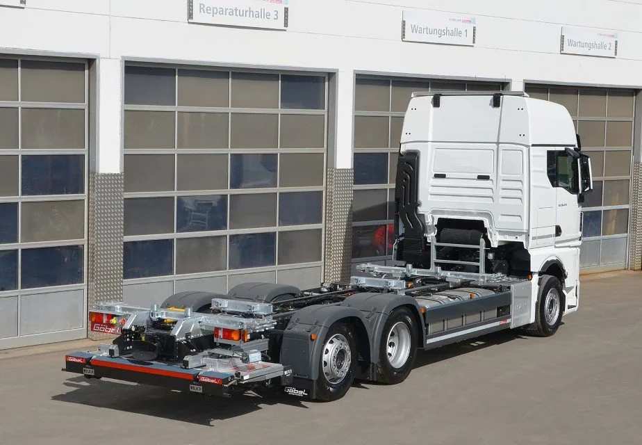 MAN - STANDARDLIFTER L mit Ladebord- wand, verzinkt