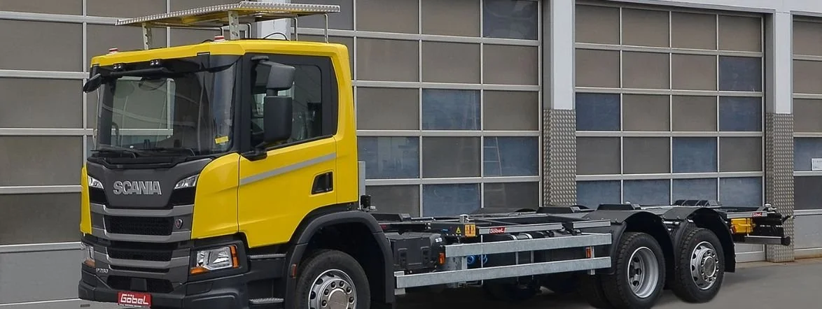 Göbel Hydralifter auf „Scania P280 LB 6×2“ Basis