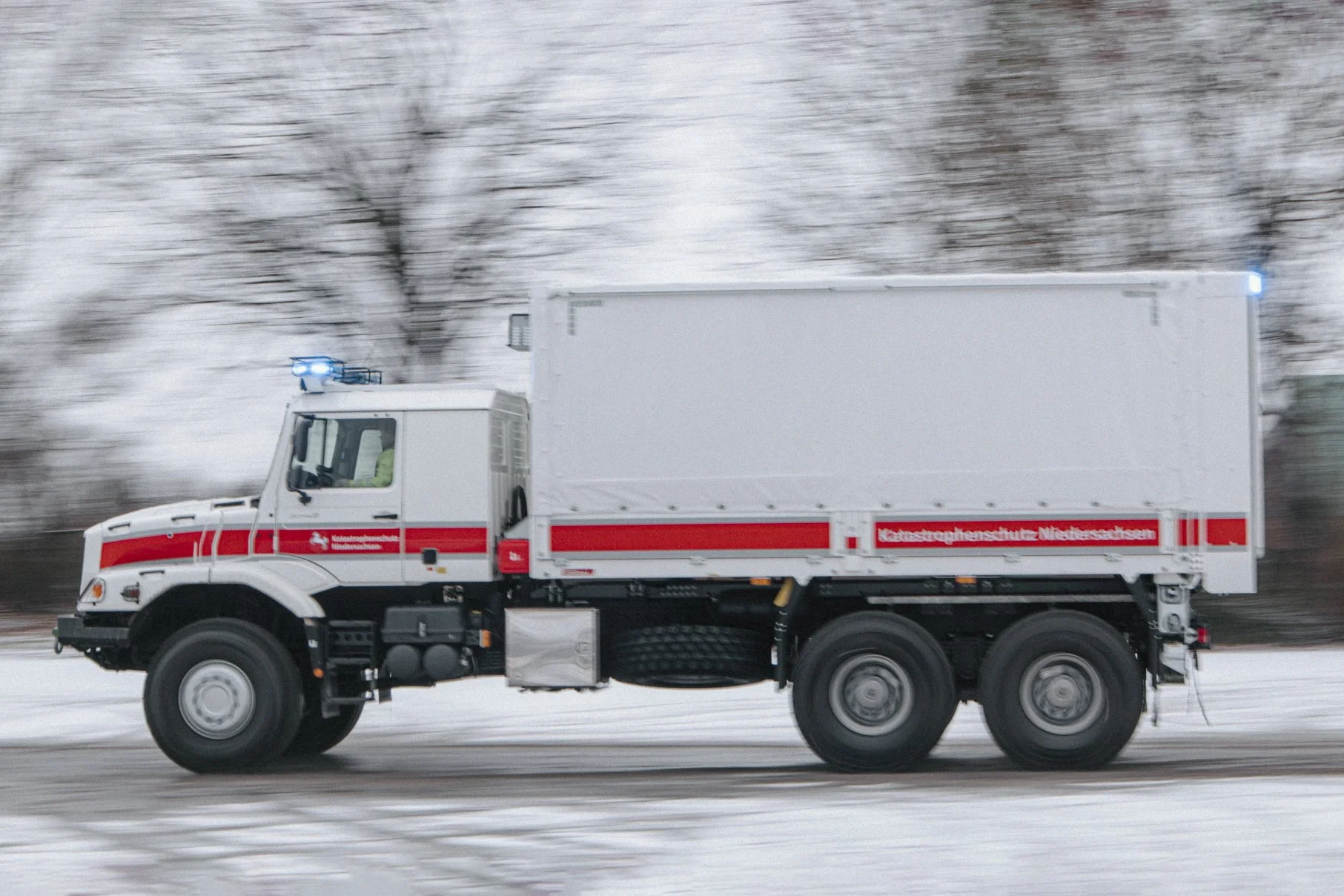 Mercedes Benz Zetros Einsatzfahrzeug Katastrophenschutz Niedersachen aufgebaut von Göbel Fahrzeugbau