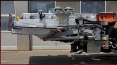 Mechaniklifter mit 565 LT, Ladebordwand und Tiefkupplung vereint in einem kompakten System.