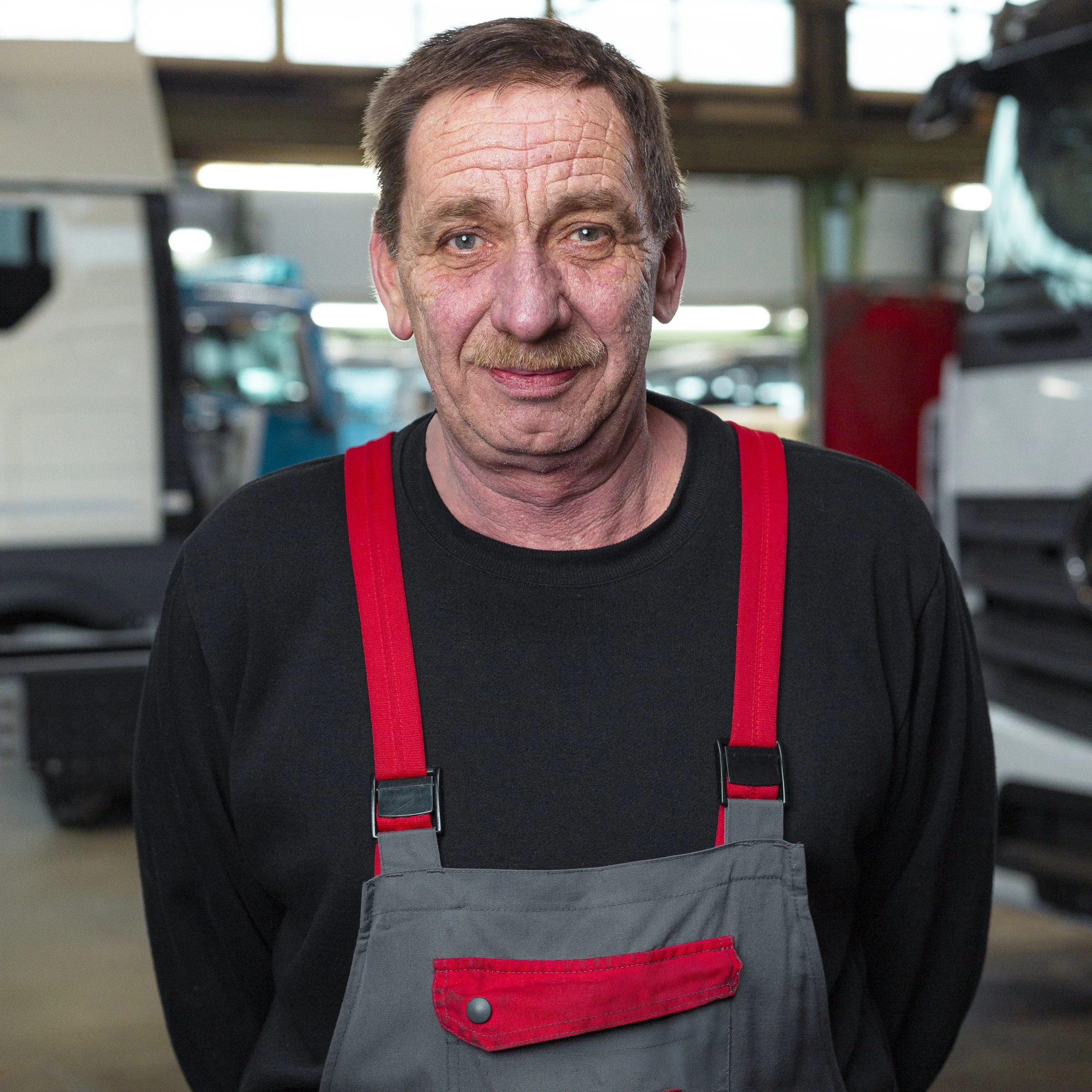 Claus Schmitt Mitarbeiter und Reparatur Göbel Fahrzeugbau