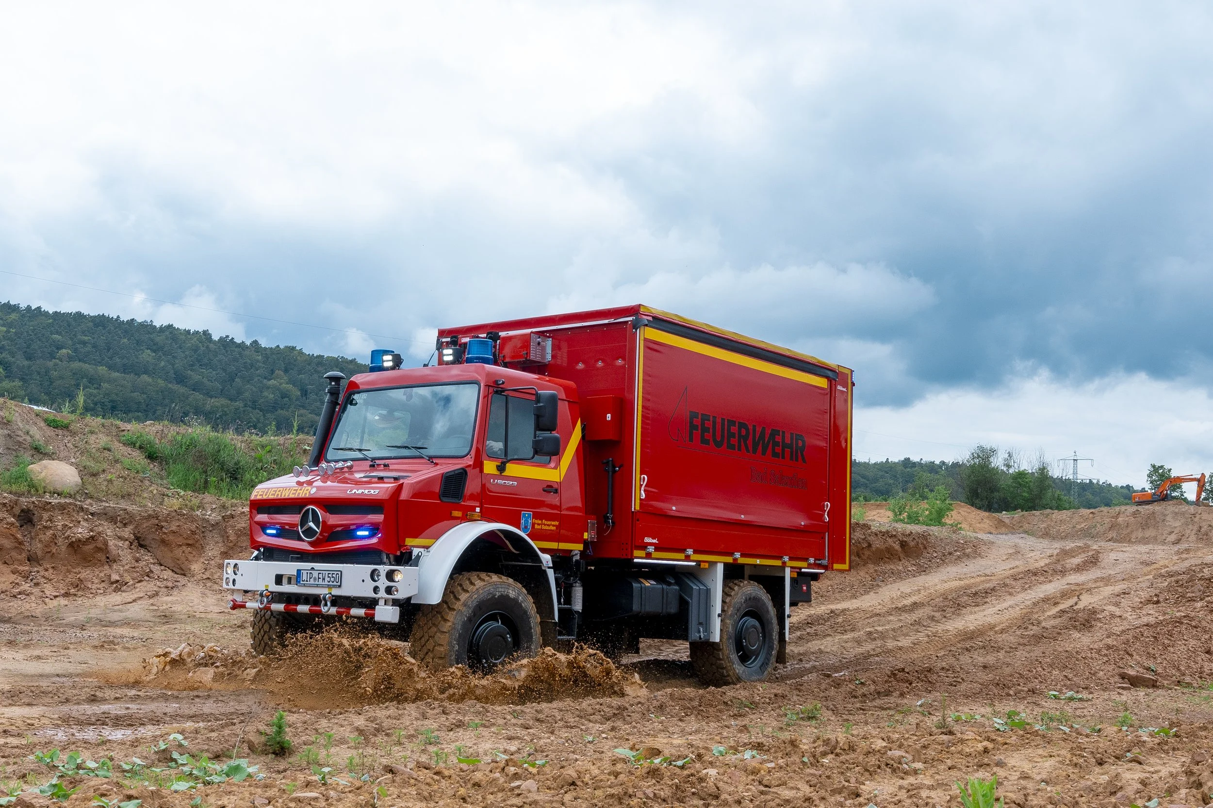 Mercedes Benz Unimog Aufbau für Feuerwehr Bad Salzufen durch Göbel Fahrzeugbau.