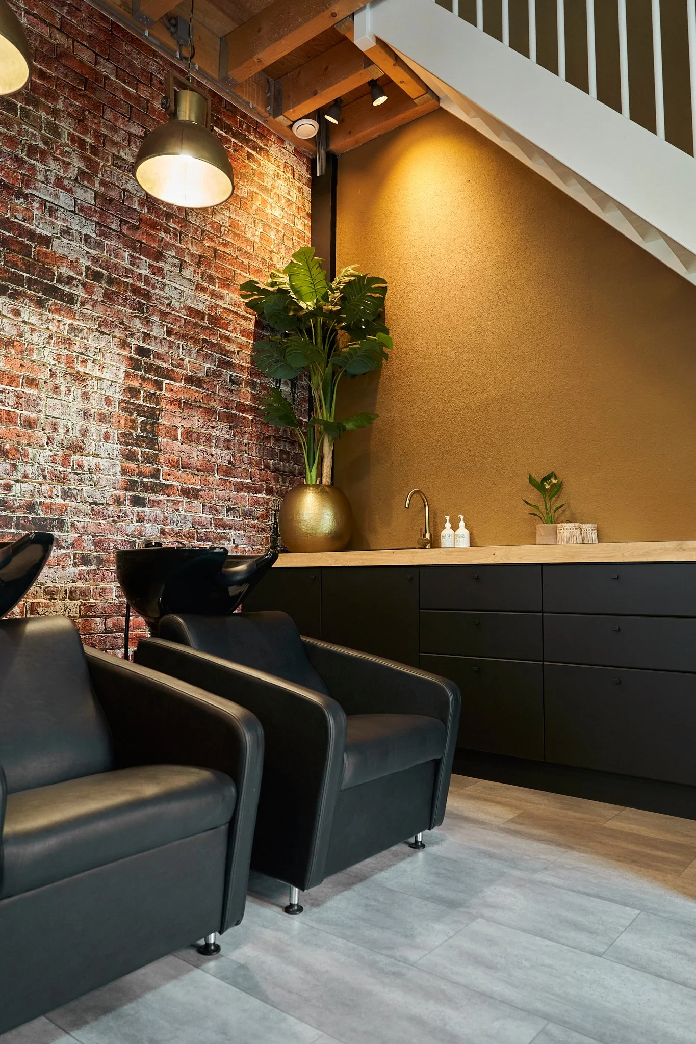 vookhaarbar_business_website 116.jpg