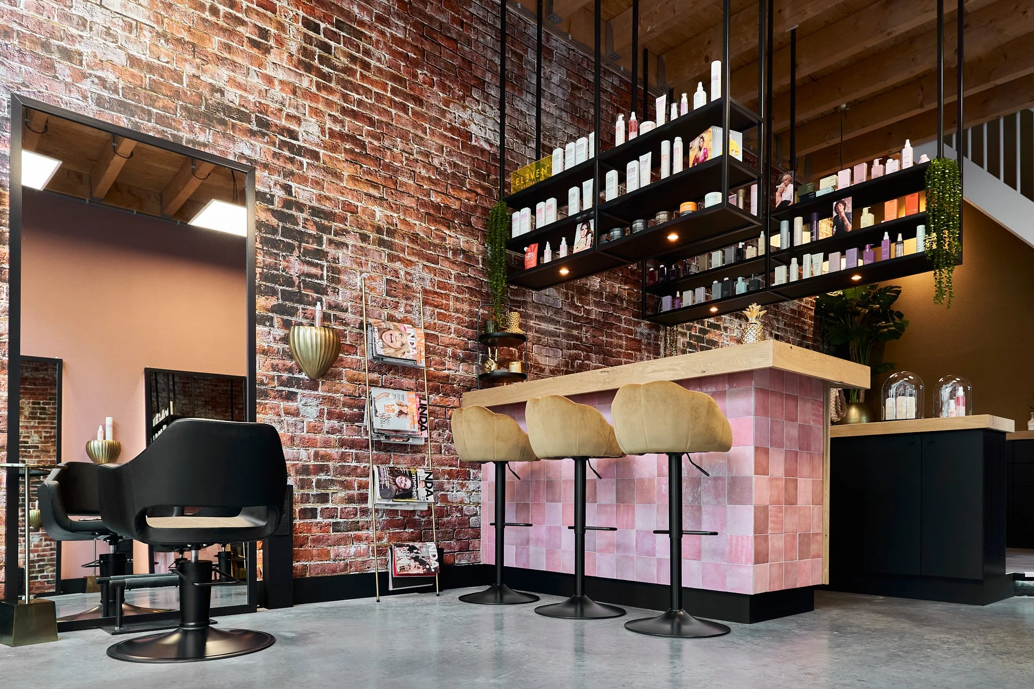 vookhaarbar_business_website 108.jpg