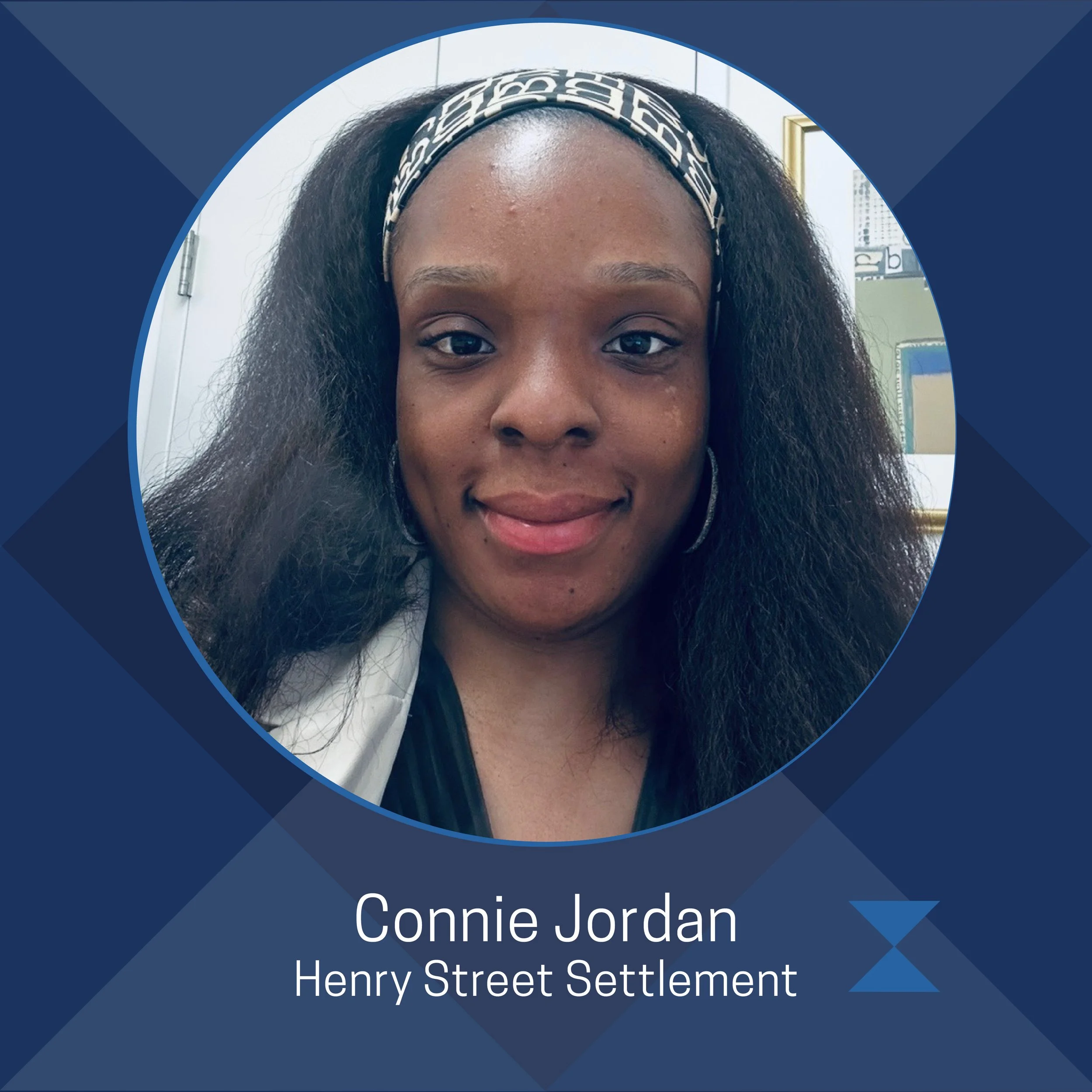 Elevate Spotlight: Learning to Lead by Delegating