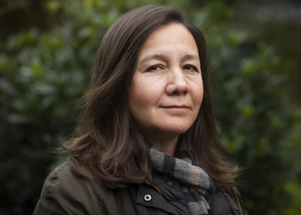 Capturing Menopause Through the Camera Lens - Elizabeth Dalziel - Middling Along