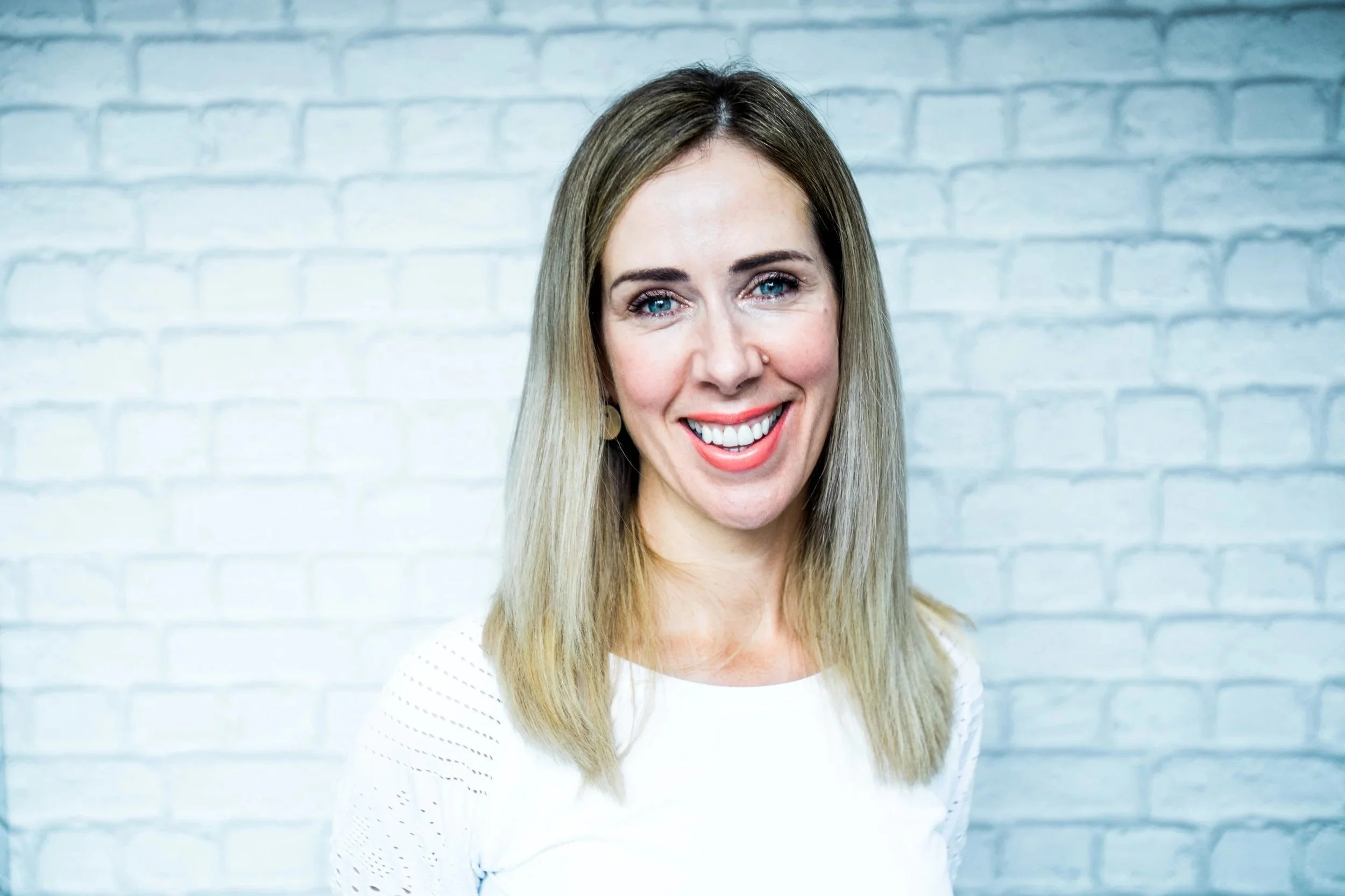  The Brain-Body connection in perimenopause - could you be an HSP? - Paula Rastrick - Middling Along