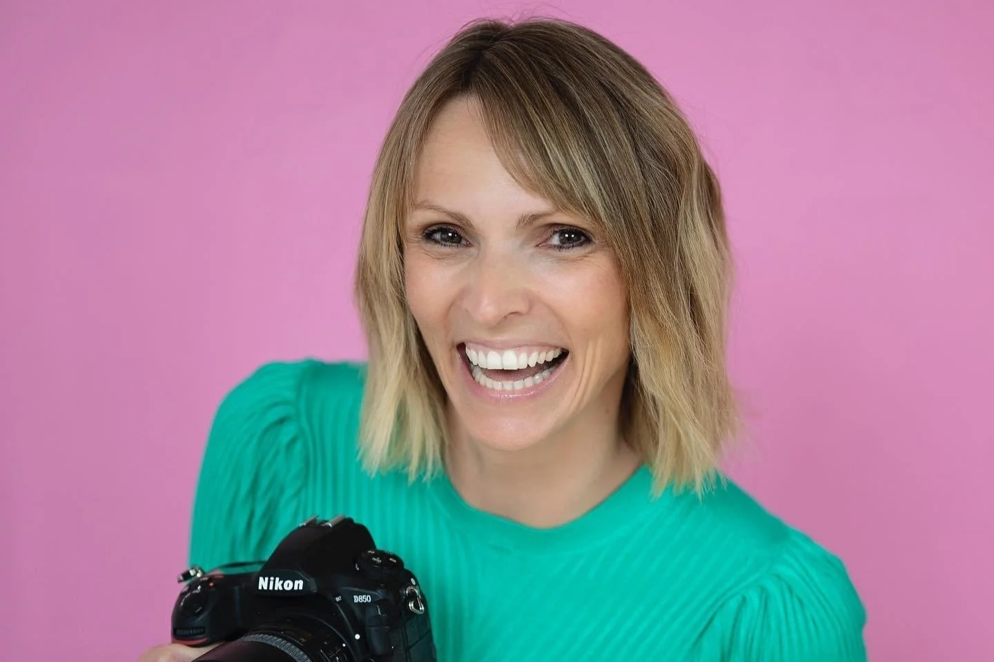 Jenny Smith on Peri Rage, Chicken Wings, and why Women over 40 are a force to be reckoned with - Middling Along