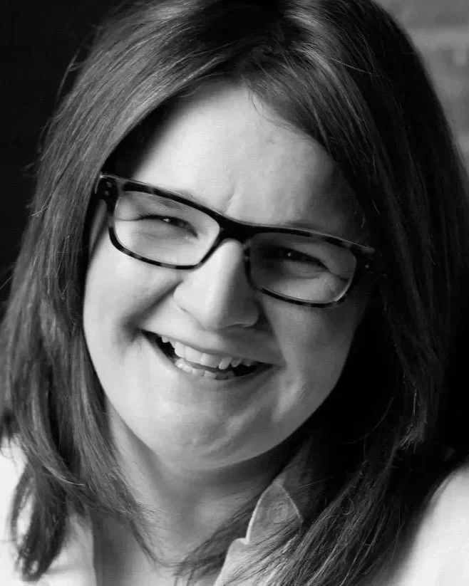 Tracy Bloom on why her midlife heroine is having The Time of Her Life... - Middling Along