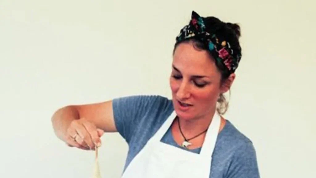 Sourdough Stories - Hannah Bironzo - Middling Along