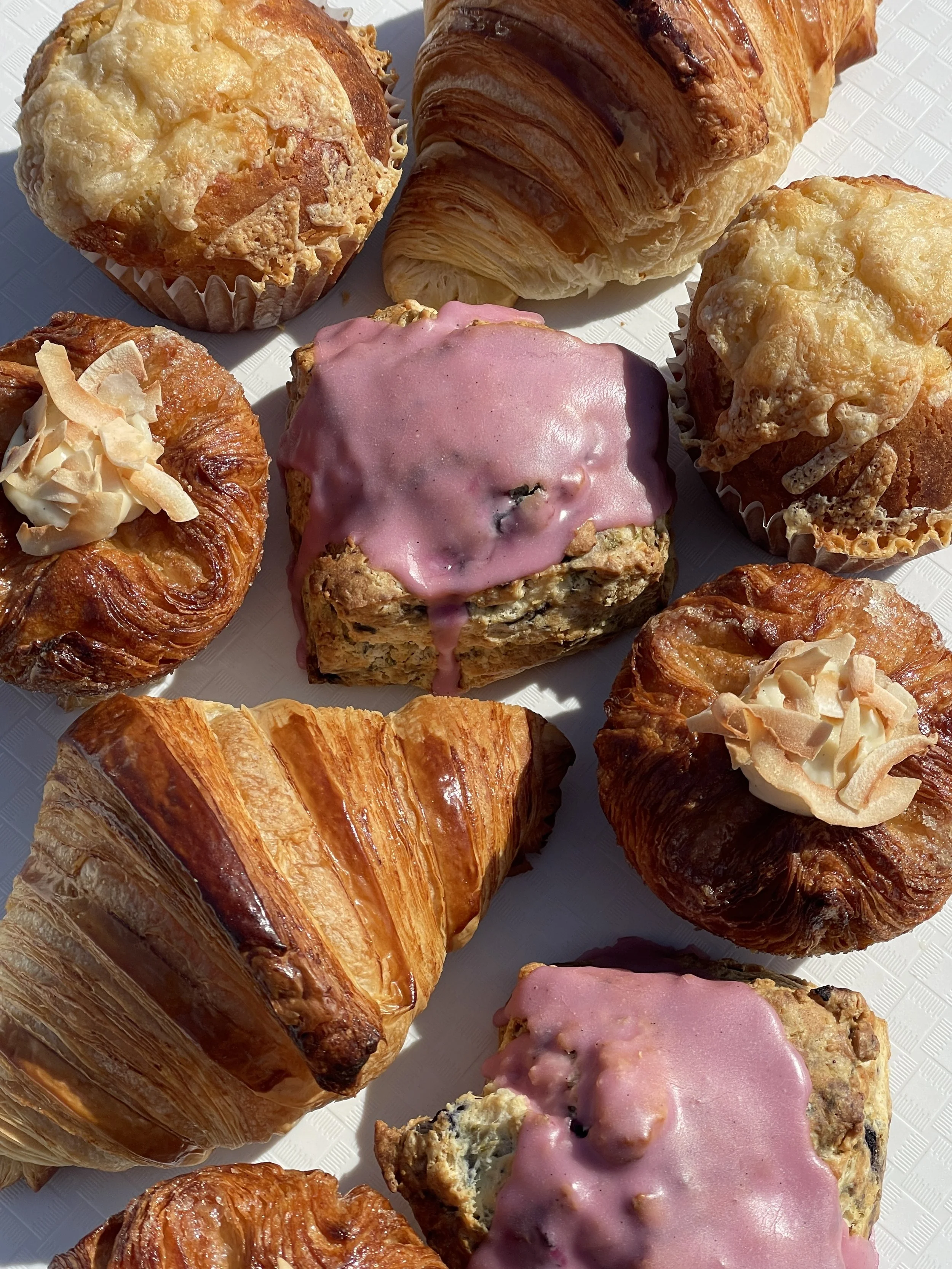 Assorted Pastry Box (8 items)