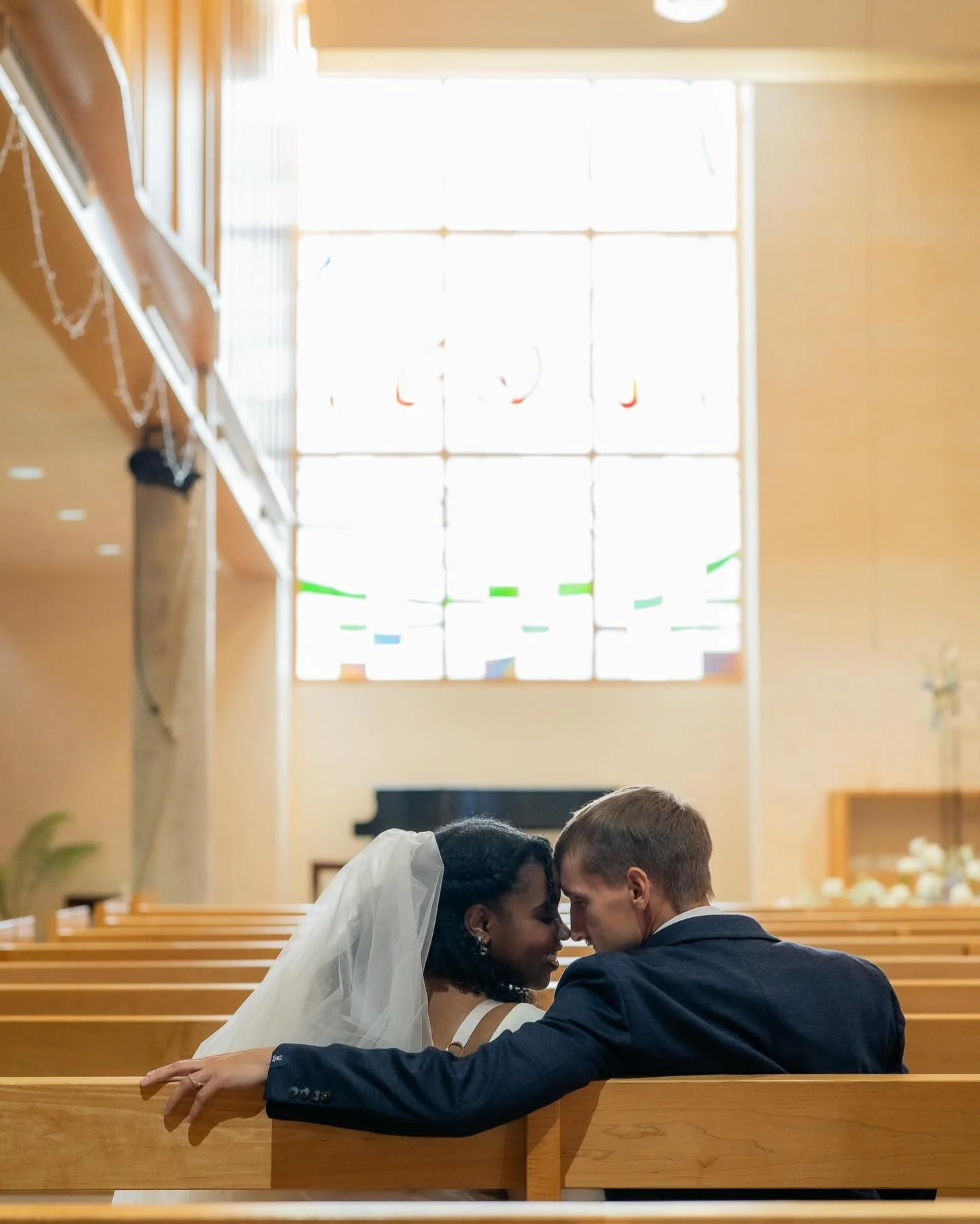 What a DREAM of a wedding-style shoot ✨🤍
From the florals to the draping to the sweetest little dessert details&hellip; every piece came together so beautifully. So thankful for the creatives who helped bring this vision to life and made it feel eff